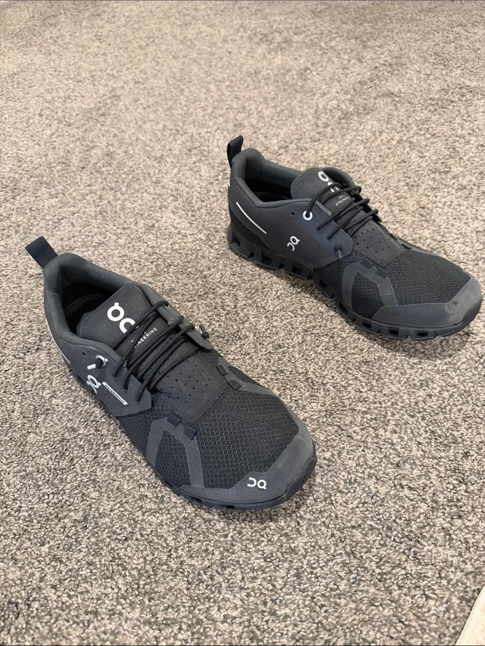 On Running Black Lightweight Trail Runners